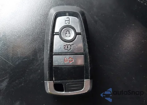 2021 Ford Explorer Xlt z USA, uszkodzony, nr VIN 1FMSK7DH3MGA52176